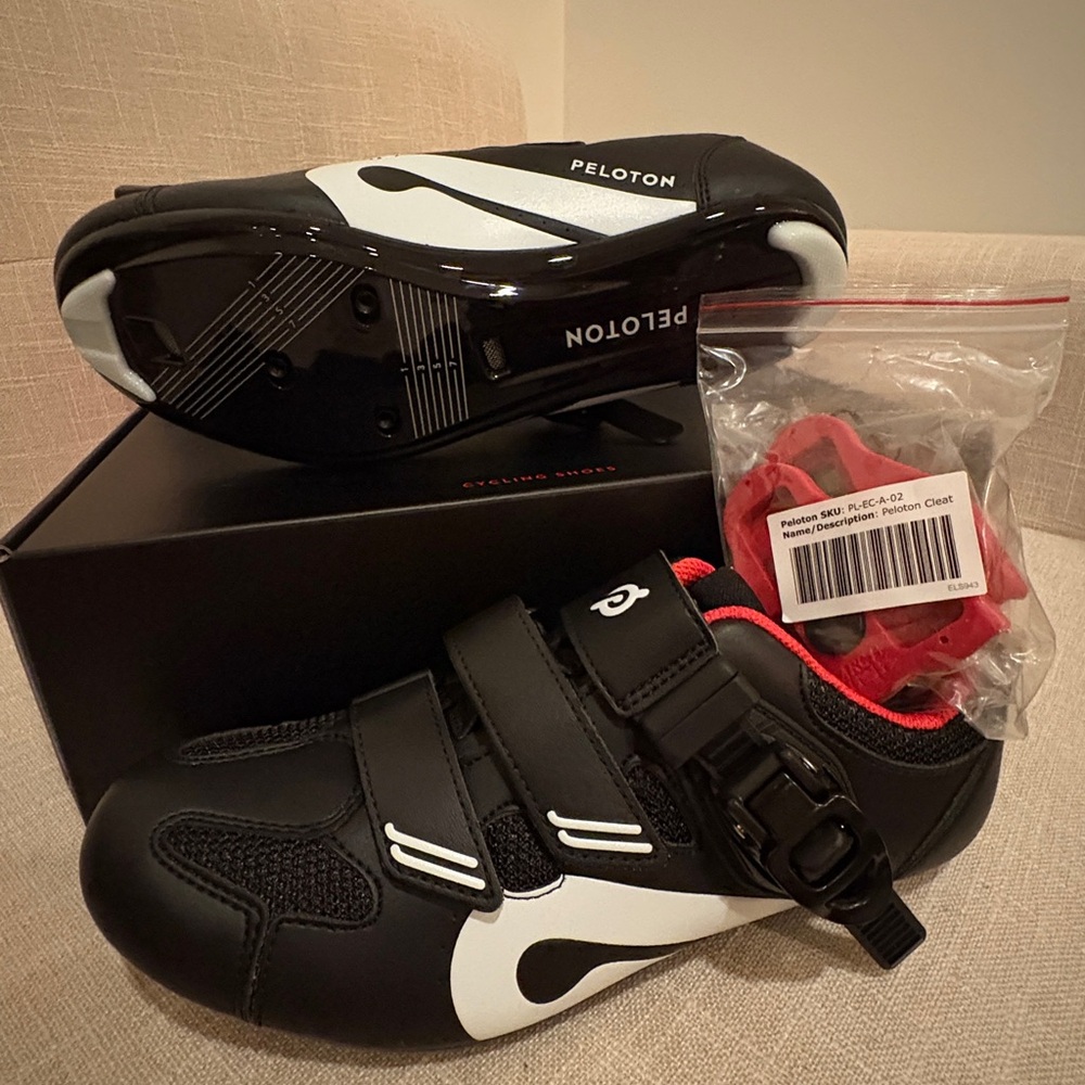Size 38 Peloton Black and White Cycling Shoes, New in Box, never worn!